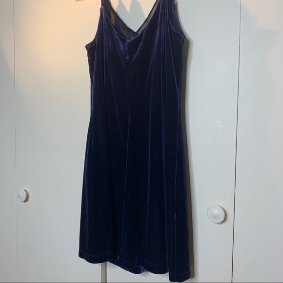 Blue velvet dress - Picture 3 of 4